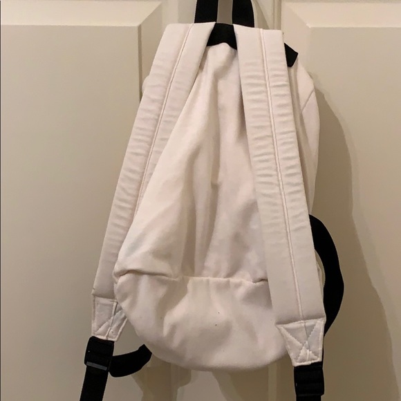 Cute Cat Drawstring Mini Backpack 😸 - Picture 4 of 5